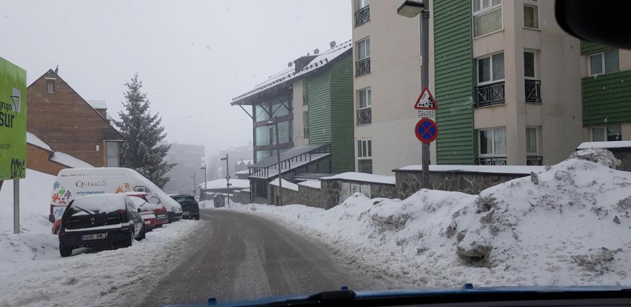 Apartamento Edificio Serraneu. Sierra Nevada. Granada Luaran gambar